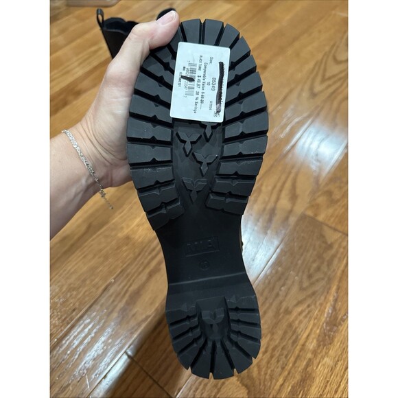 Mia Black Combat Ankle Boots Chunky Size 10 Lug Sole Leather Grunge Biker NEW - Picture 5 of 6